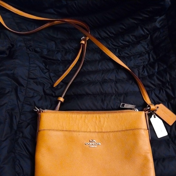 **SALE** Coach Rowan File Bag - Picture 3 of 4